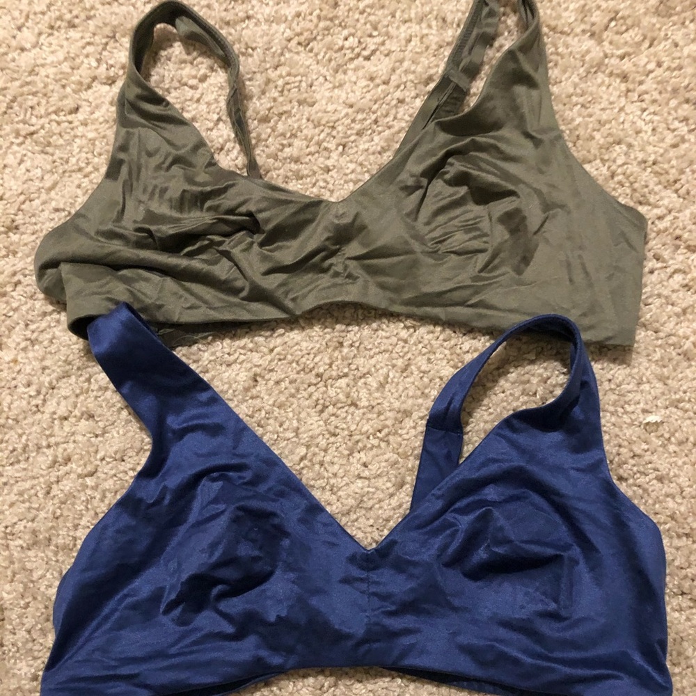 2 Super soft Aerie bralette